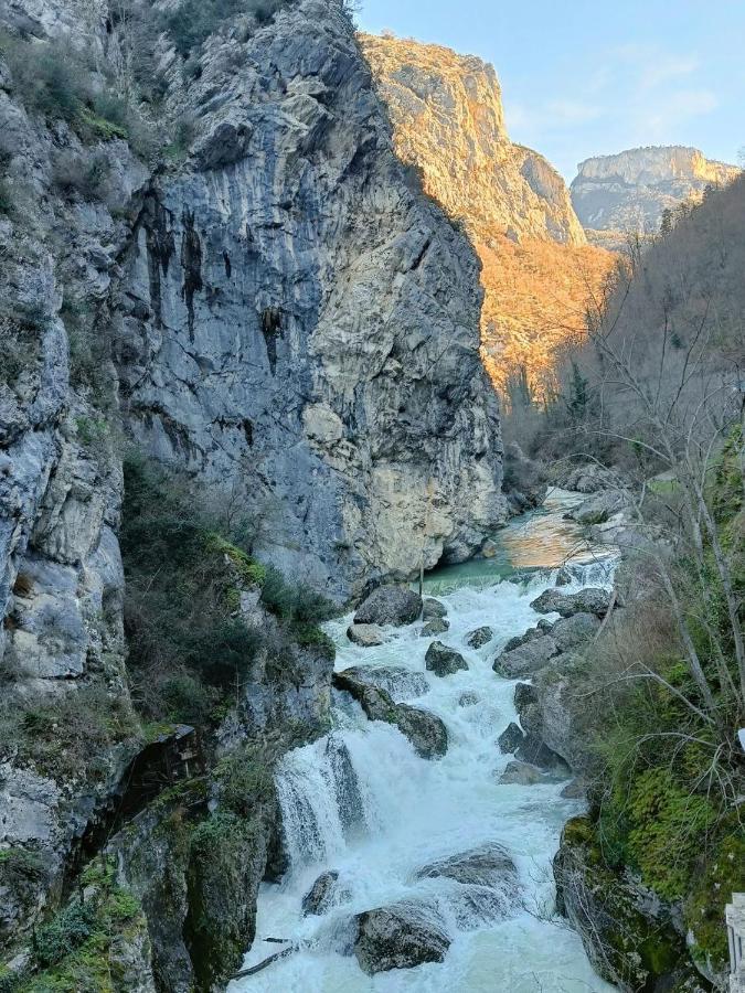 Le Perchoir Du Vercors - Panorama Sur Les Cimes Saint-André-en-Royans Esterno foto
